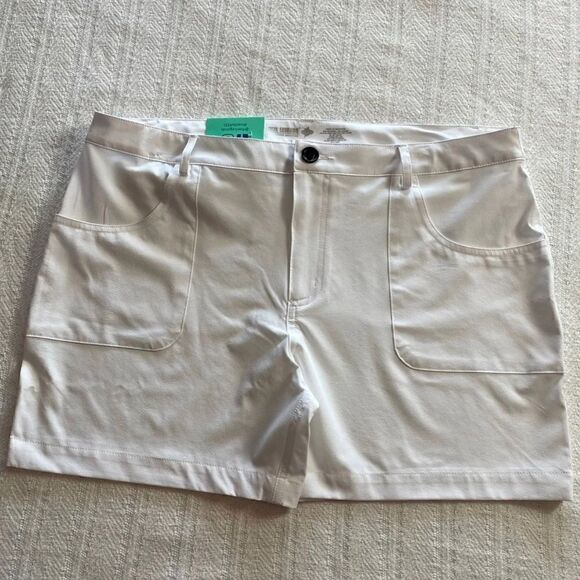 REEL LEGENDS PETITE LARGE 3 Pockets White Shorts - Picture 1 of 7